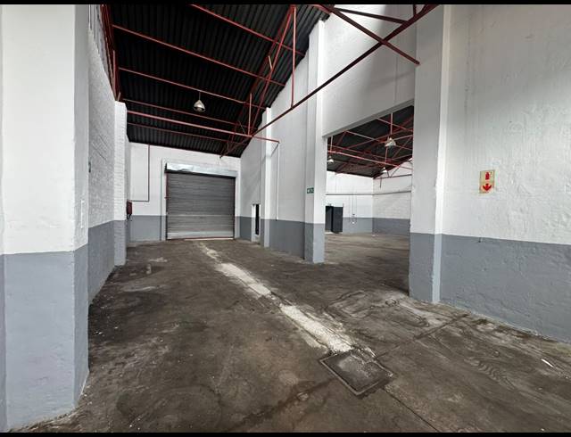 384M² WAREHOUSE TO LET IN PRETORIA INDUSTRIAL